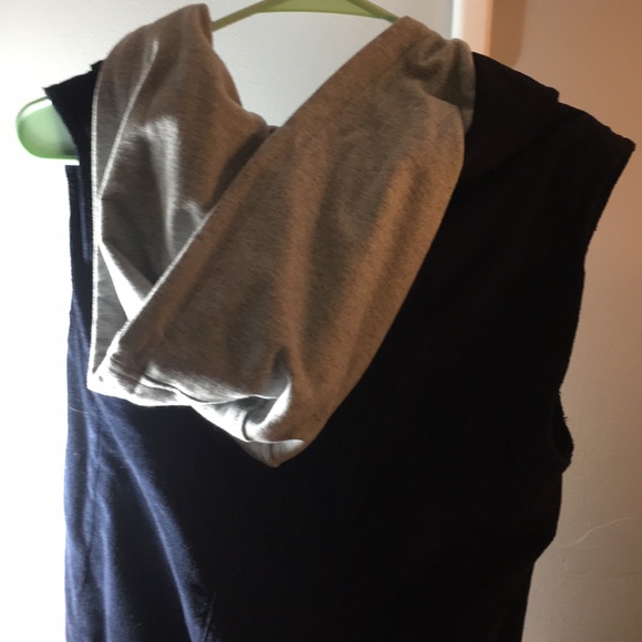 Blue vest - Picture 3 of 4